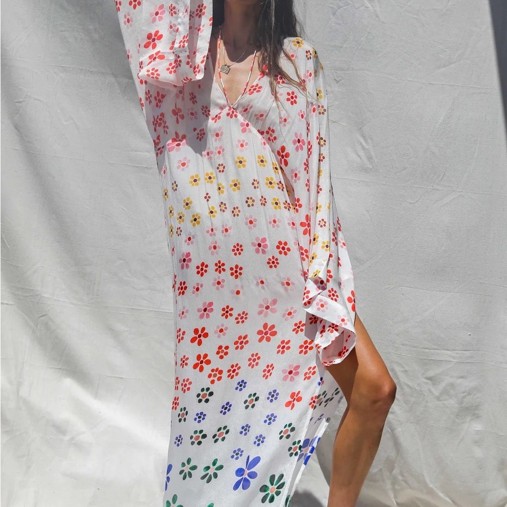 Jen's Pirate NWT. Booty Multicolor Floral Maxi Dress. Viscose Chiffon. Medium. - Picture 5 of 10